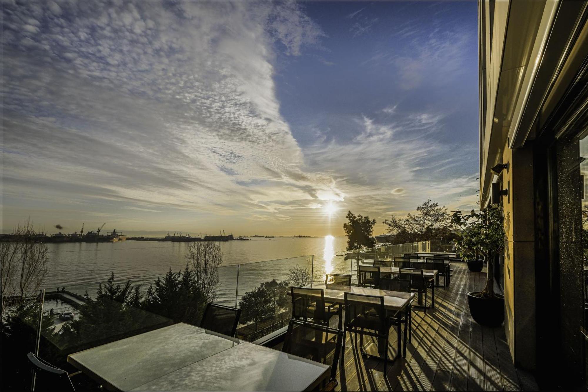 Holiday Inn Istanbul - Tuzla Bay By Ihg Exterior foto